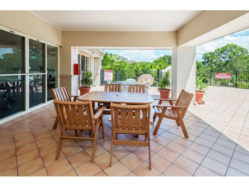 8-10 Ghilgai Rd, Merrimac QLD 4226