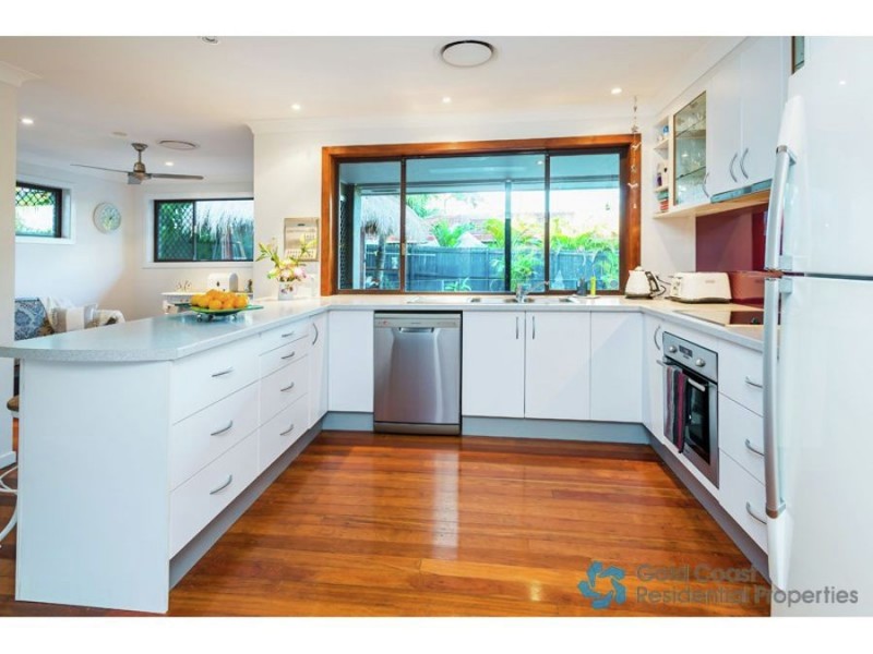 24 Bartlett Avenue, Nerang QLD 4211