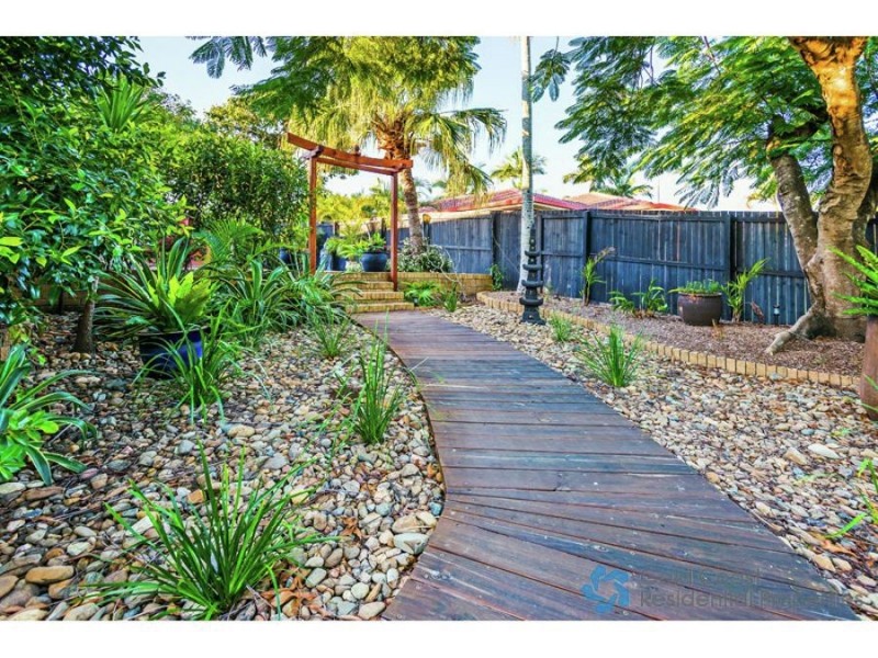 24 Bartlett Avenue, Nerang QLD 4211