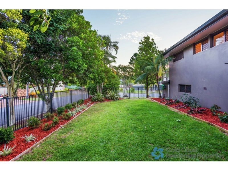 24 Bartlett Avenue, Nerang QLD 4211