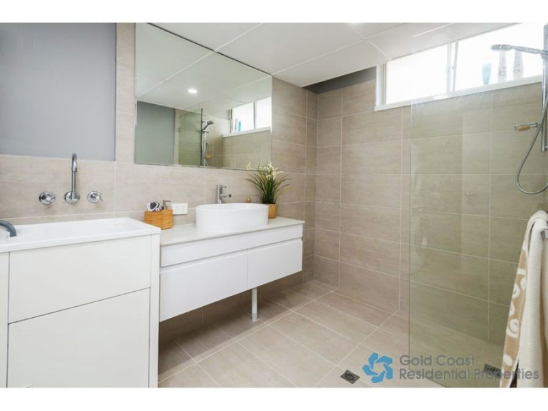 1 – 3 Old Burleigh Rd, Broadbeach QLD 4218