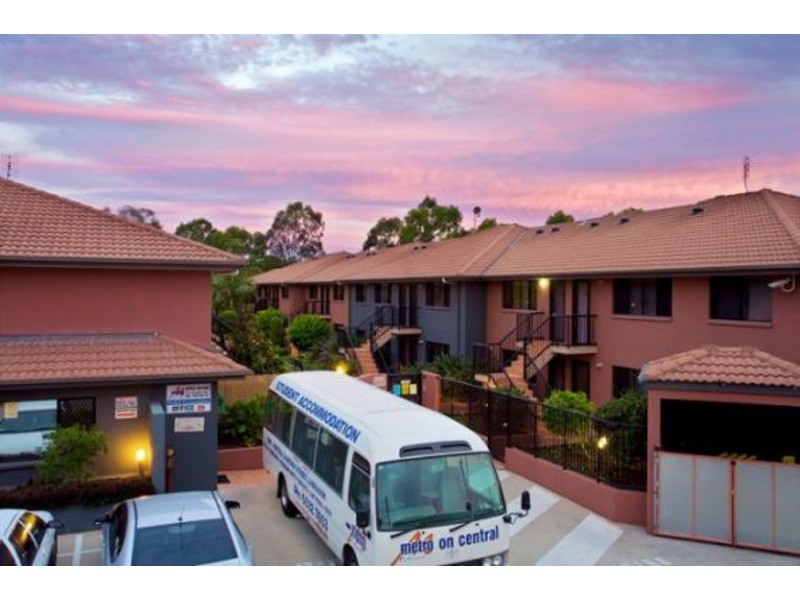 28/7 Brown St, Labrador QLD 4215