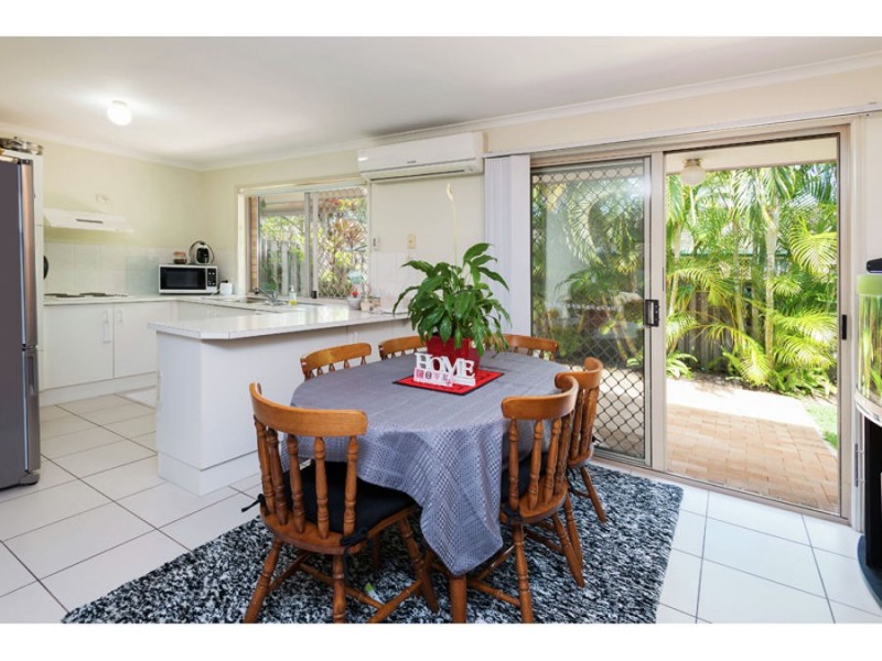 20/1 (Robin Ct) Golden Palms Ct, Ashmore QLD 4214