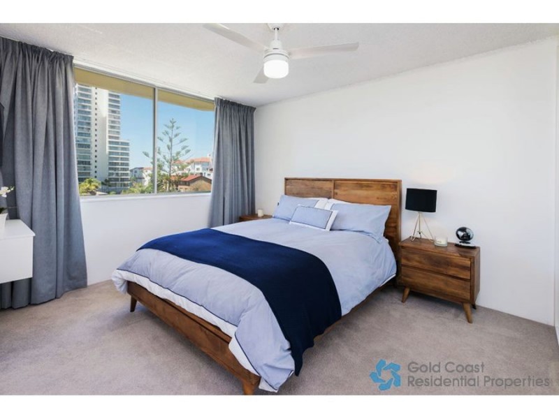 10/3 Old Burleigh Rd, Surfers Paradise QLD 4217