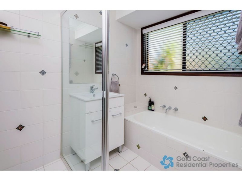 27/13 Cannington Place, Helensvale QLD 4212