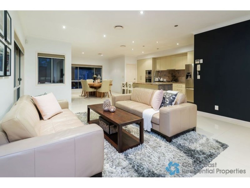 1/30 Heights Drive, Robina QLD 4226