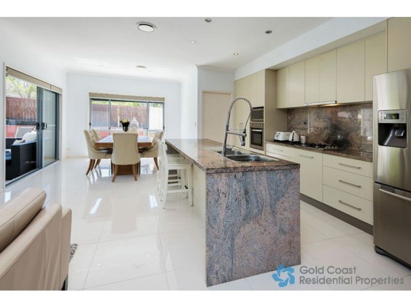 1/30 Heights Drive, Robina QLD 4226