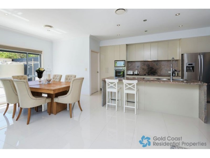 1/30 Heights Drive, Robina QLD 4226