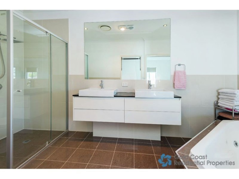 1/30 Heights Drive, Robina QLD 4226