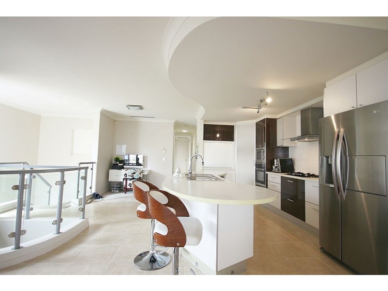 3314 Central Place, Carrara QLD 4211