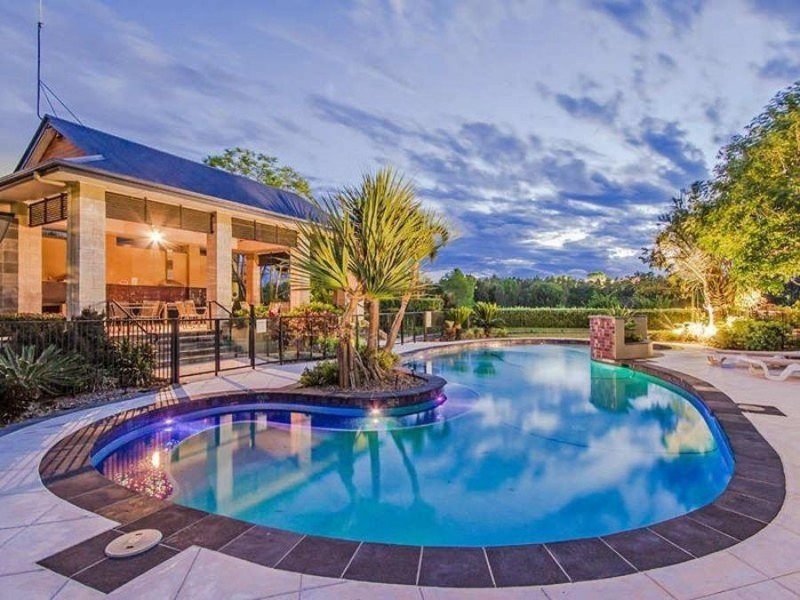 3314 Central Place, Carrara QLD 4211