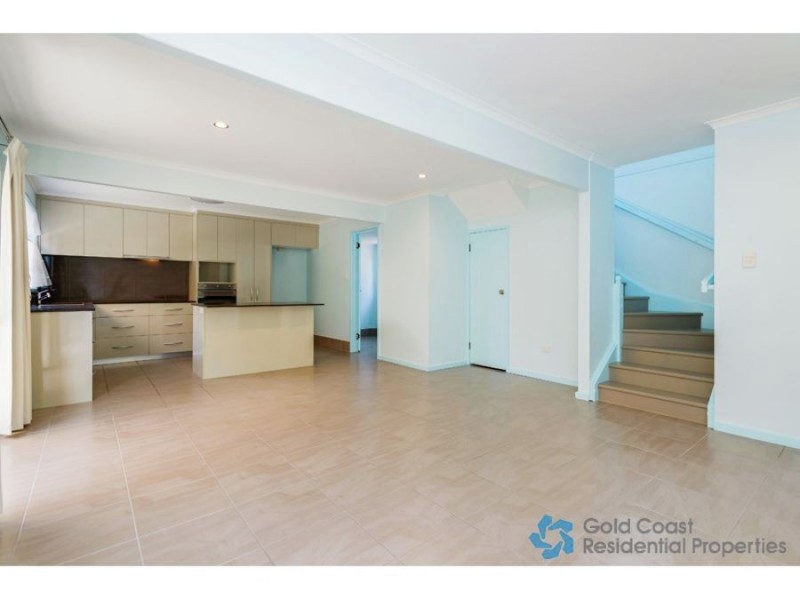 5/49 Duet Drive, Mermaid Waters QLD 4218