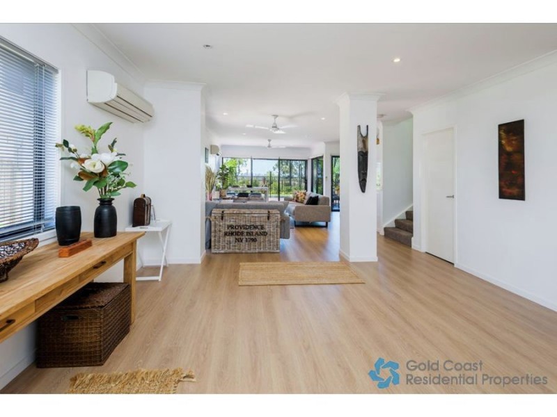 15 Zane Street, Molendinar QLD 4214