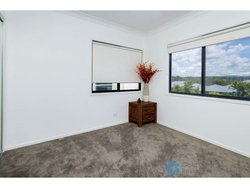 15 Zane Street, Molendinar QLD 4214