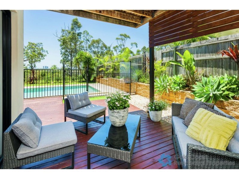 15 Zane Street, Molendinar QLD 4214