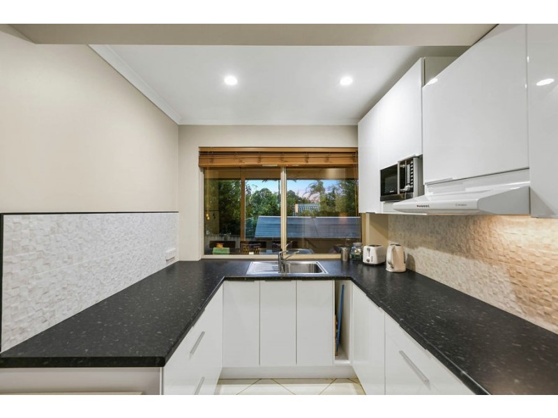 5 Ryfield Rd, Carrara QLD 4211
