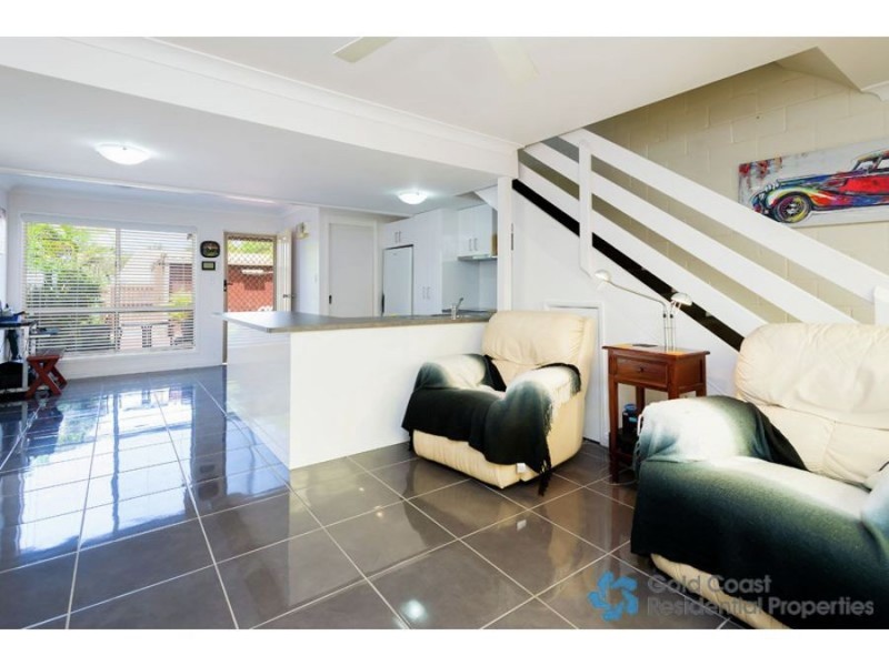 16/81 Olsen Avenue, Labrador QLD 4215