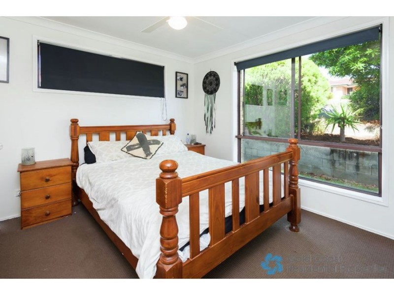 21 Melbourne Rd, Arundel QLD 4214