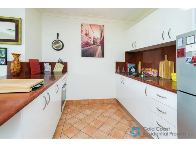 15/210 Surf Parade, Surfers Paradise QLD 4217