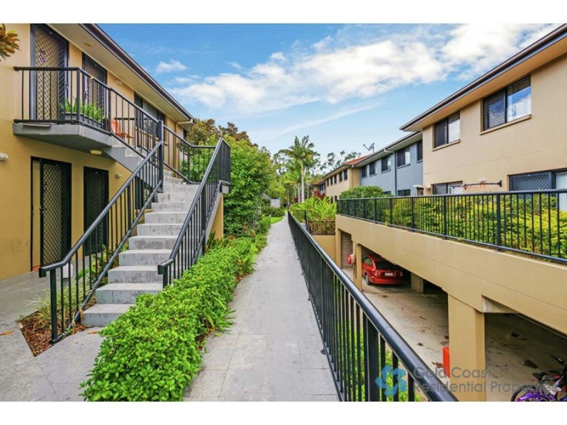 42/7 Brown Street, Labrador QLD 4215