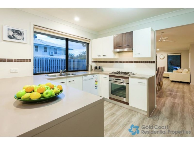 51 Cobb and Co Drive, Oxenford QLD 4210