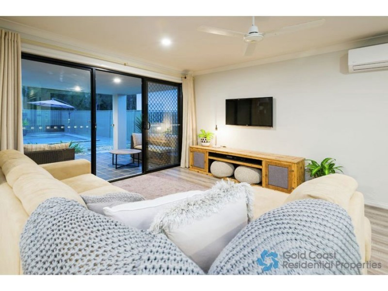 51 Cobb and Co Drive, Oxenford QLD 4210