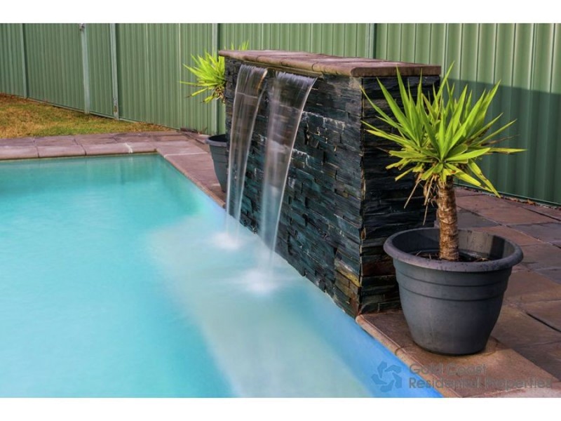 51 Cobb and Co Drive, Oxenford QLD 4210