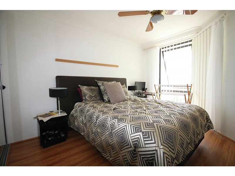 1004/70 Remembrance Dr, Surfers Paradise QLD 4217