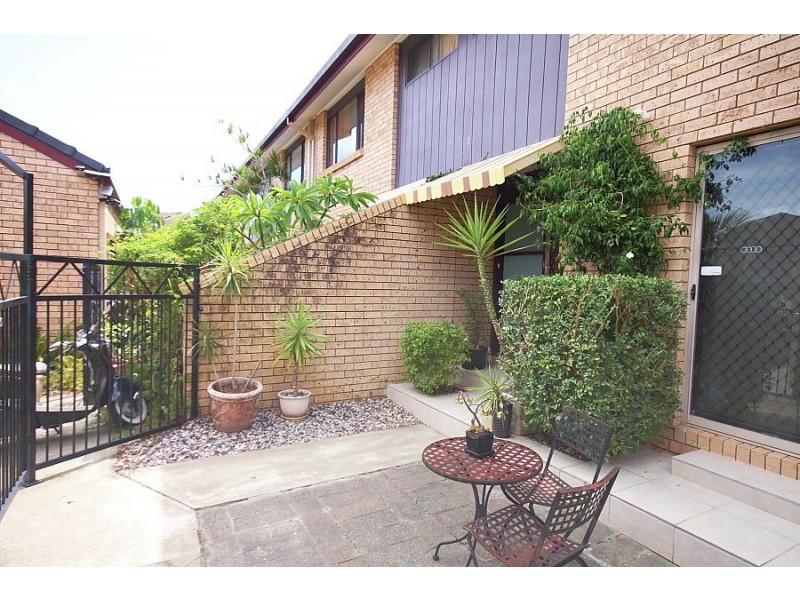 7/7 Aquila Ct, Mermaid Waters QLD 4218