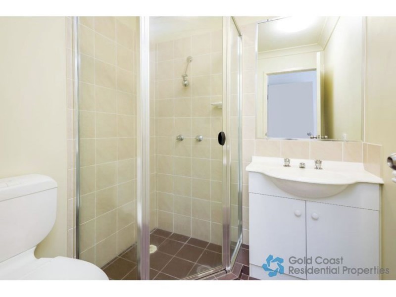 6/7 Brown Street, Labrador QLD 4215