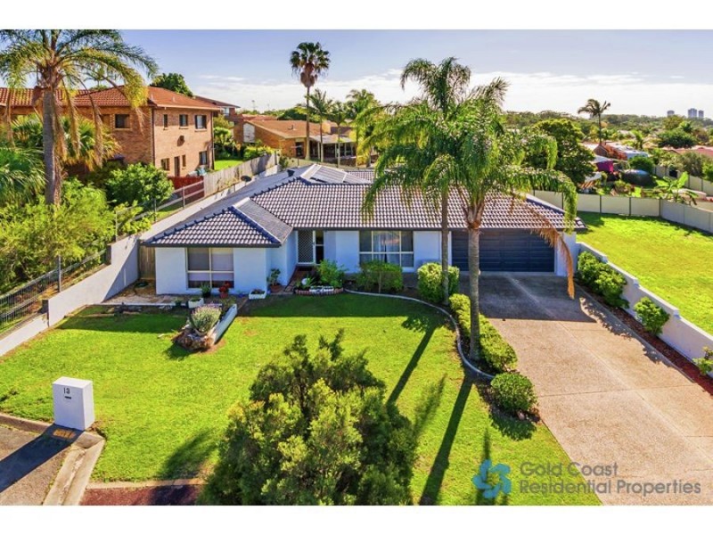 13 Essendon Close, Arundel QLD 4214