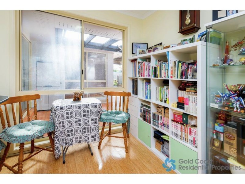 13 Essendon Close, Arundel QLD 4214