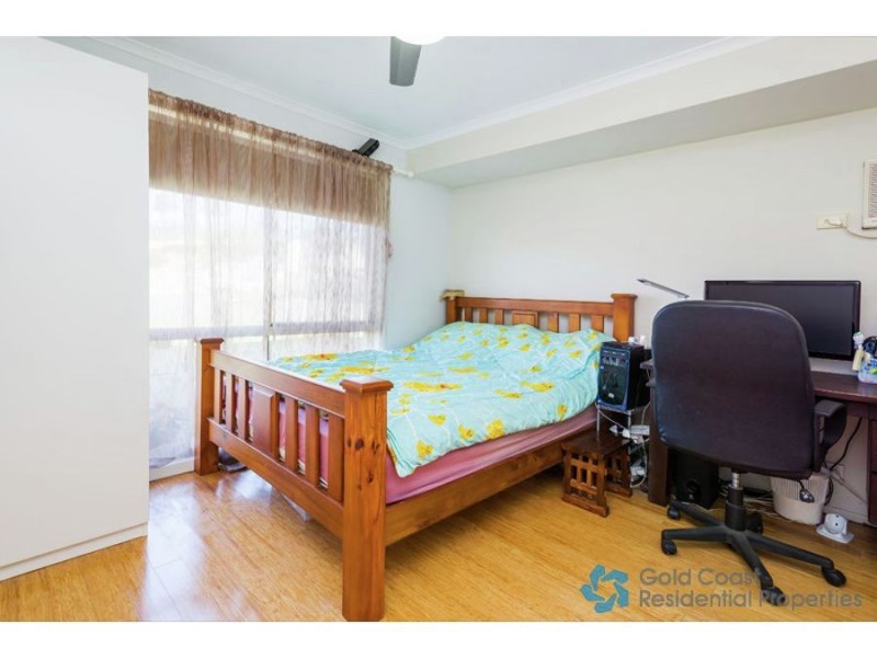 13 Essendon Close, Arundel QLD 4214