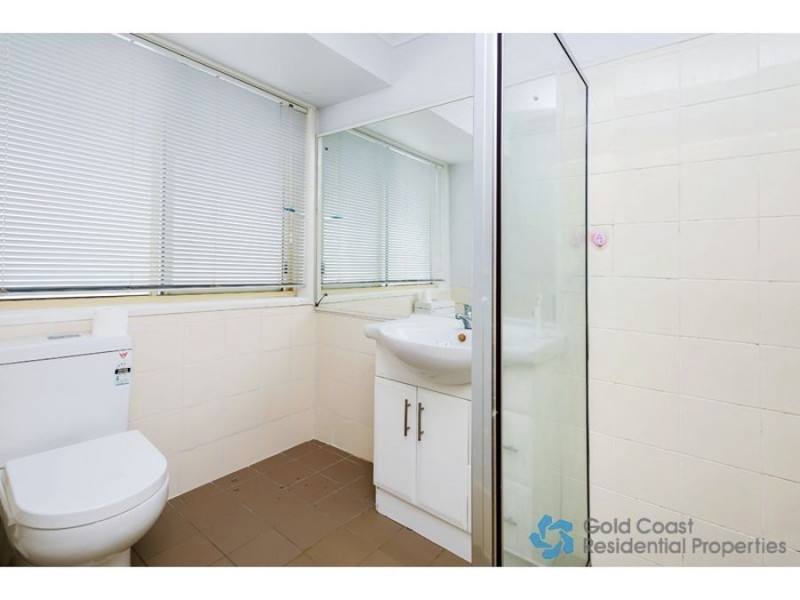 13 Essendon Close, Arundel QLD 4214