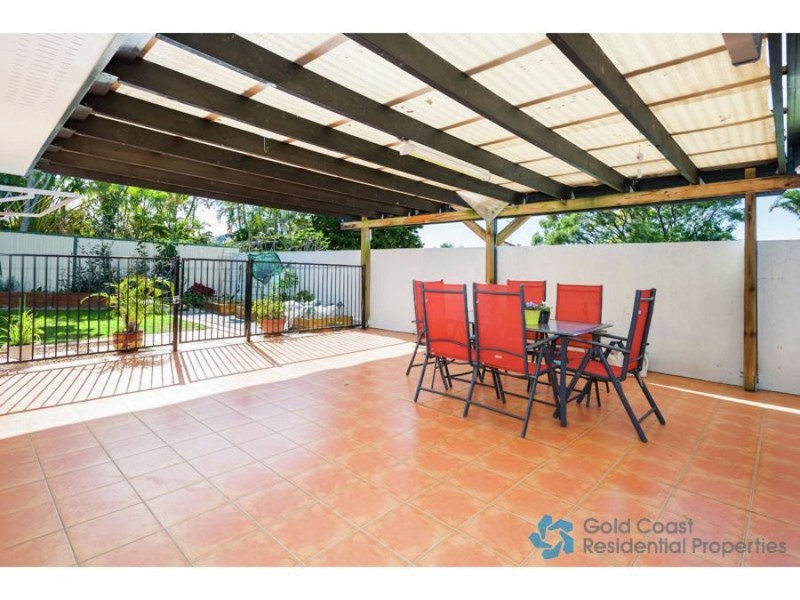 13 Essendon Close, Arundel QLD 4214