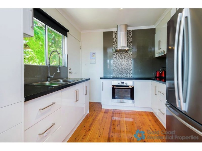 35 Hepworth Street, Arundel QLD 4214