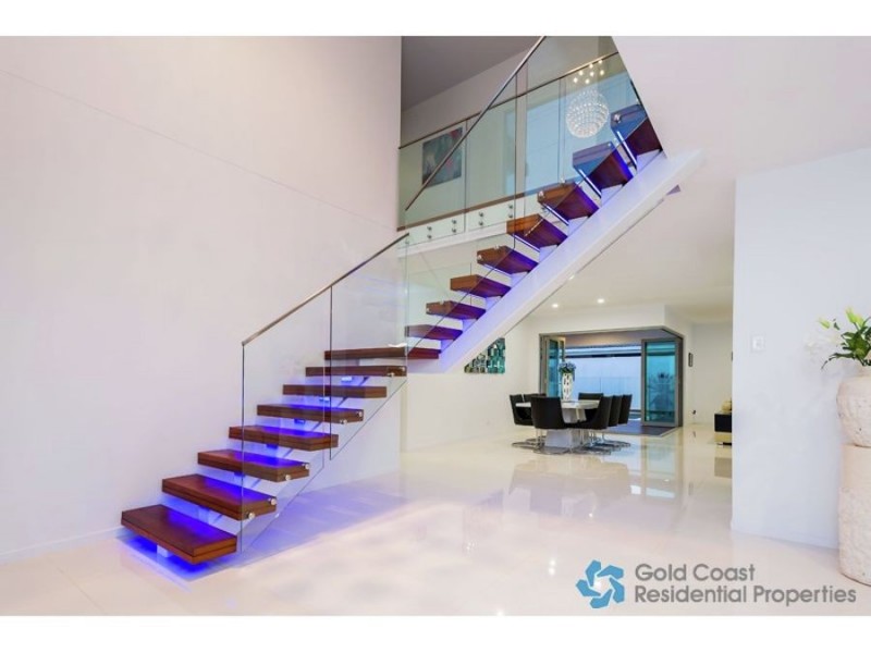 23 Merrimac Blvd, Broadbeach Waters QLD 4218