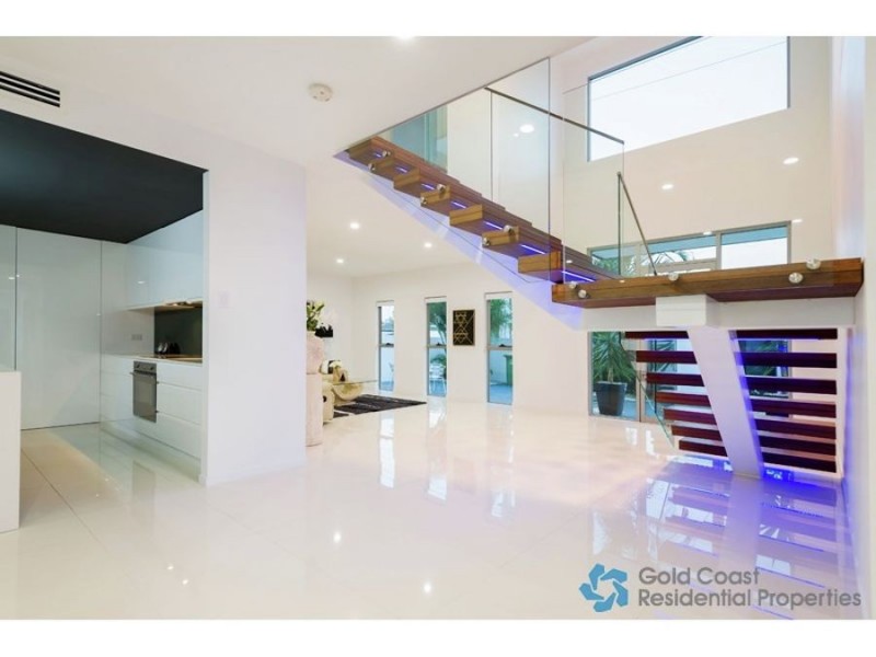 23 Merrimac Blvd, Broadbeach Waters QLD 4218