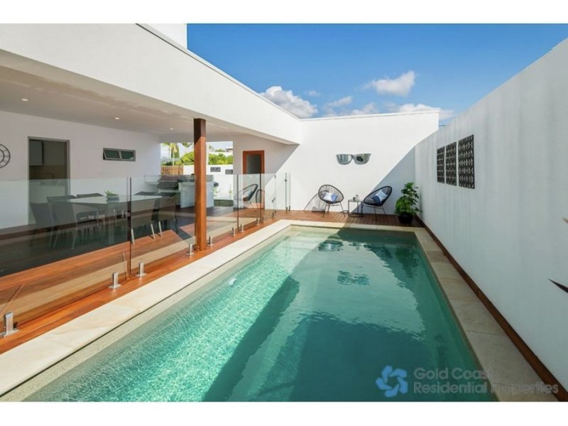 23 Merrimac Blvd, Broadbeach Waters QLD 4218