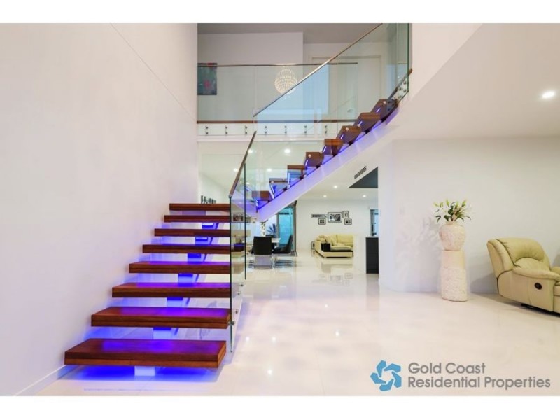 23 Merrimac Blvd, Broadbeach Waters QLD 4218