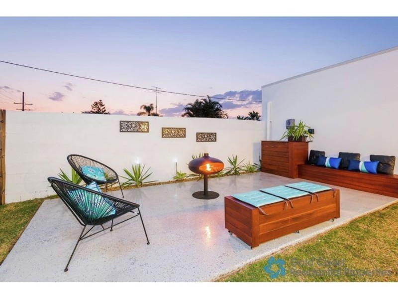 23 Merrimac Blvd, Broadbeach Waters QLD 4218