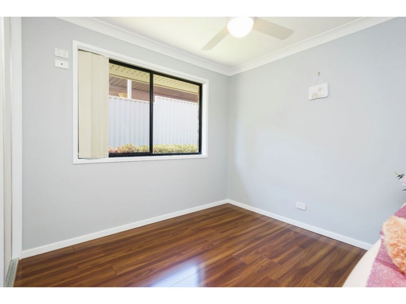 43 Zane Street, Molendinar QLD 4214