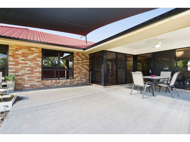 43 Zane Street, Molendinar QLD 4214