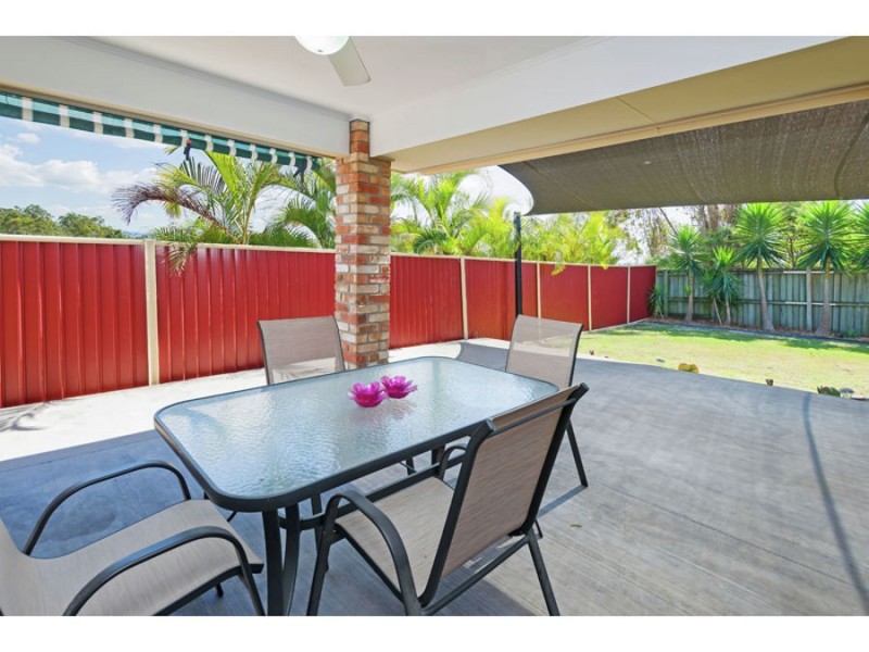 43 Zane Street, Molendinar QLD 4214