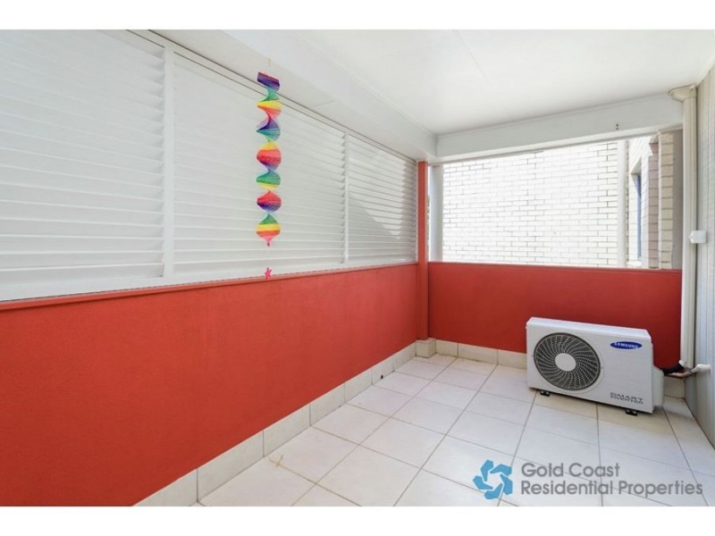 8/170 Whiting Street, “Madorri Villas”, Labrador QLD 4215