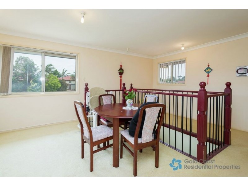 1 Kettlewell Chase, Arundel QLD 4214