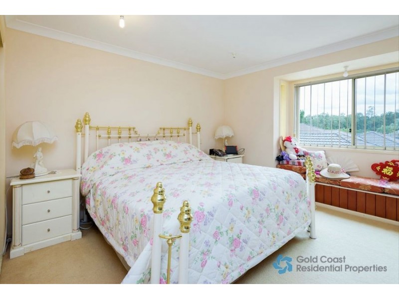 1 Kettlewell Chase, Arundel QLD 4214