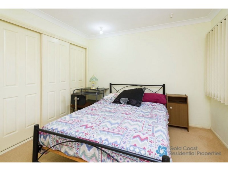 1 Kettlewell Chase, Arundel QLD 4214