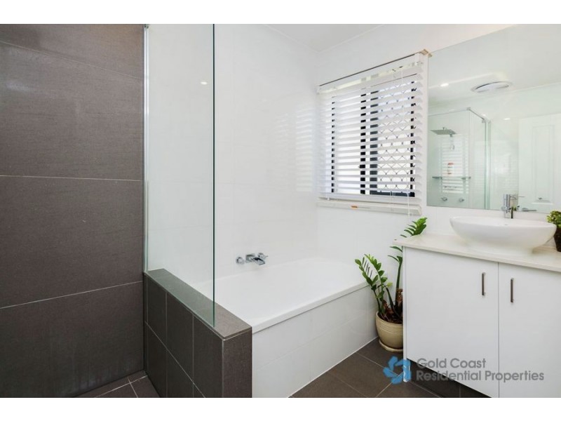 44 Tiger Drive, Arundel QLD 4214