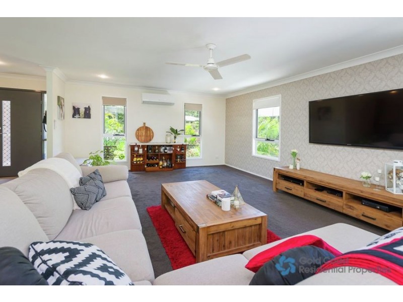 62 Cobb and Co. Drive, Oxenford QLD 4210